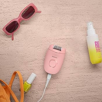 Philips Silk Epil EPILATOR , Legs , Corded , Speed Setting (1) , Washable
Epilation Head , Cleaning Brush . Pink BRE229
