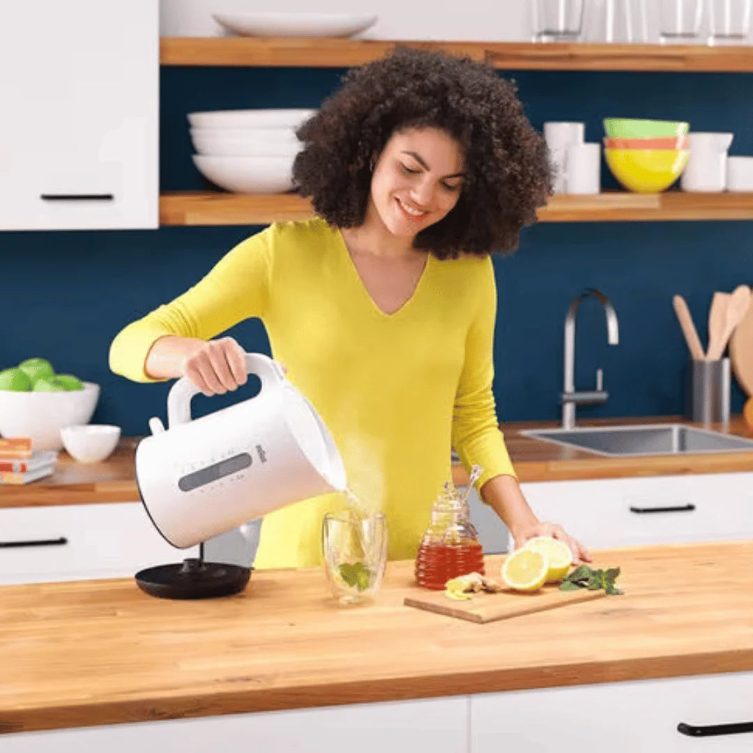 Braun kettle 1.7L , 2200W , White Plastic WK-1100WH